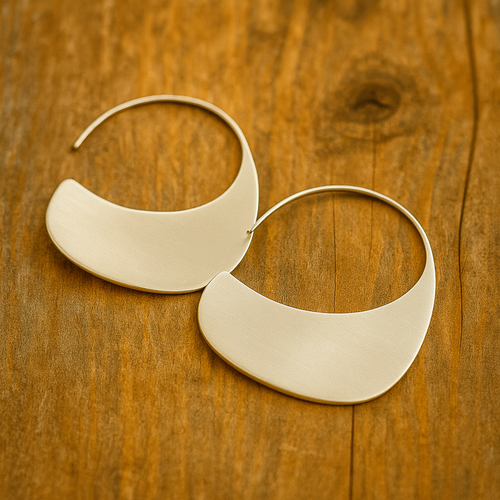 Retro Ohrringe aus silberfarbenem Metall