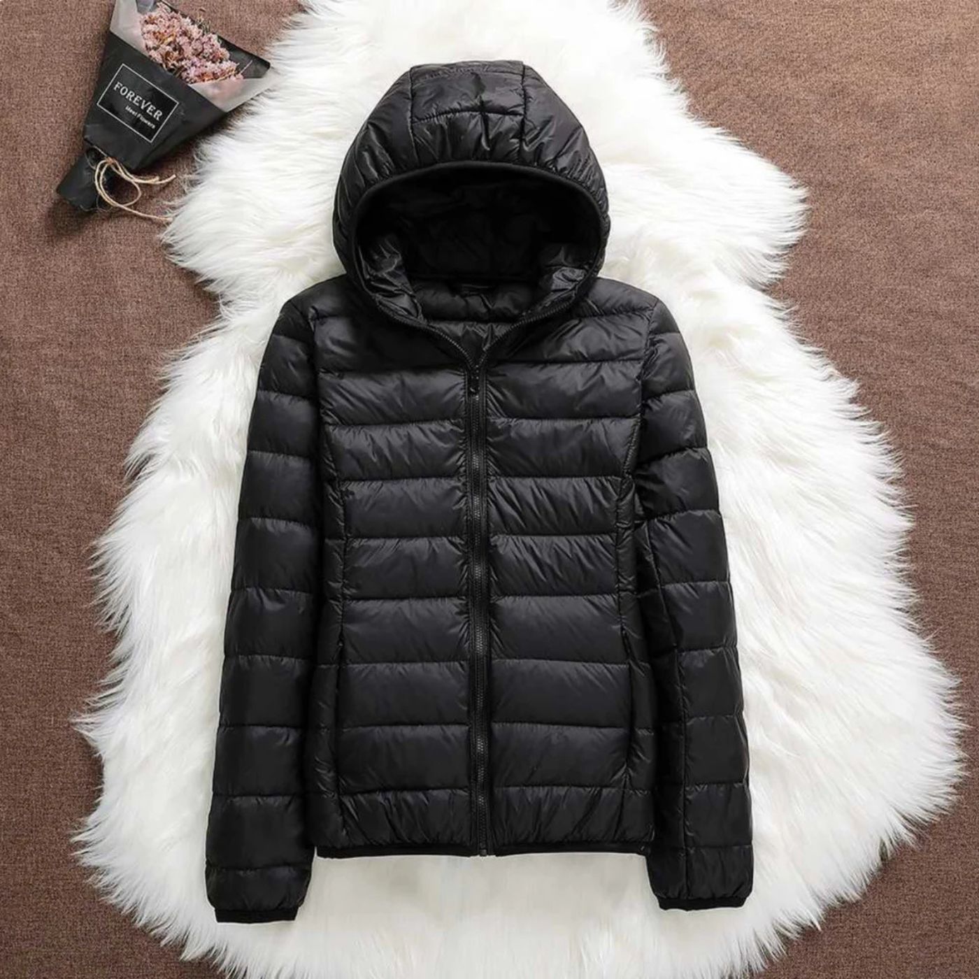 Karen - Leichte und elegante Daunenjacke