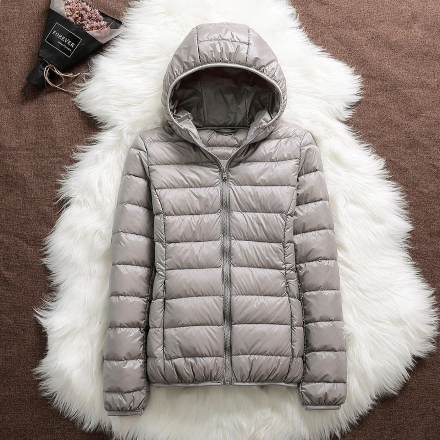 Karen - Leichte und elegante Daunenjacke