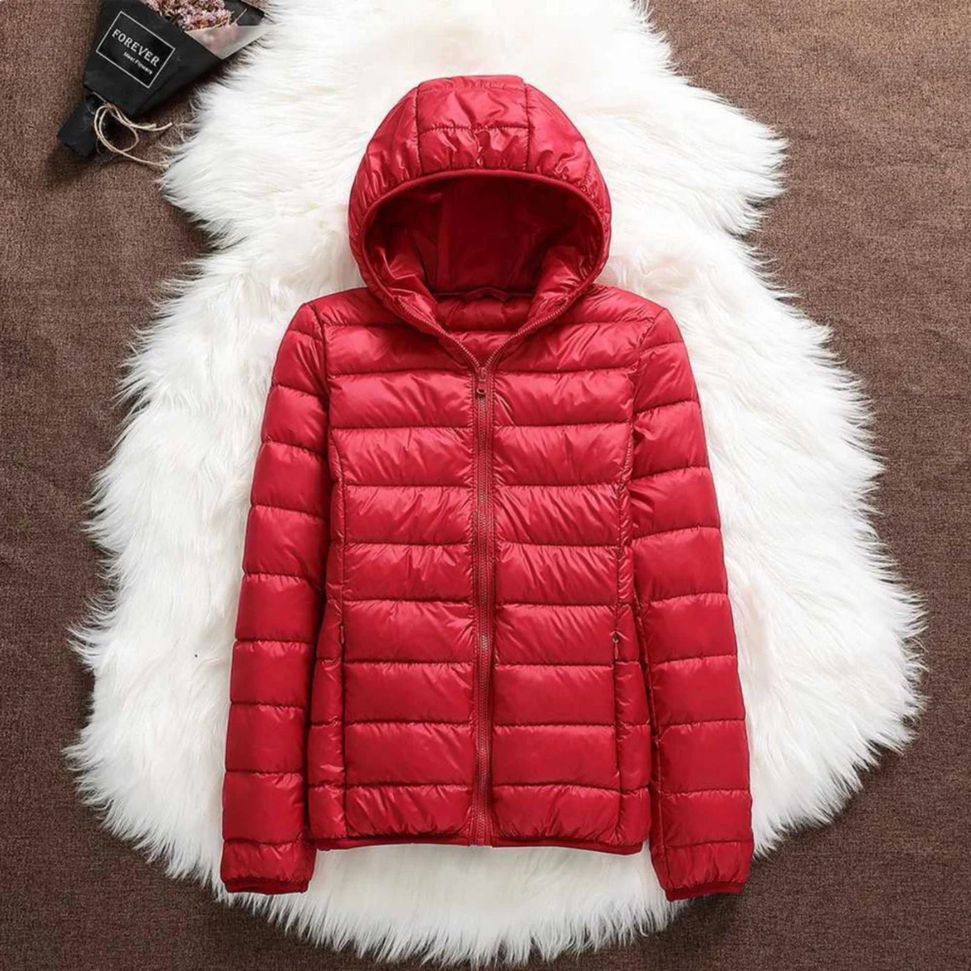 Karen - Leichte und elegante Daunenjacke