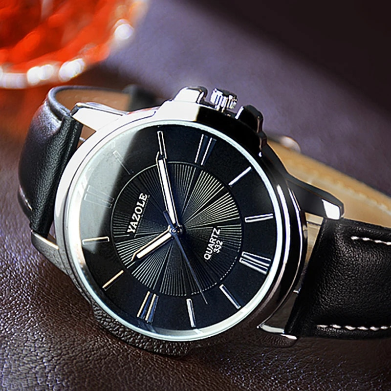 Blaue Glas-Lederuhr