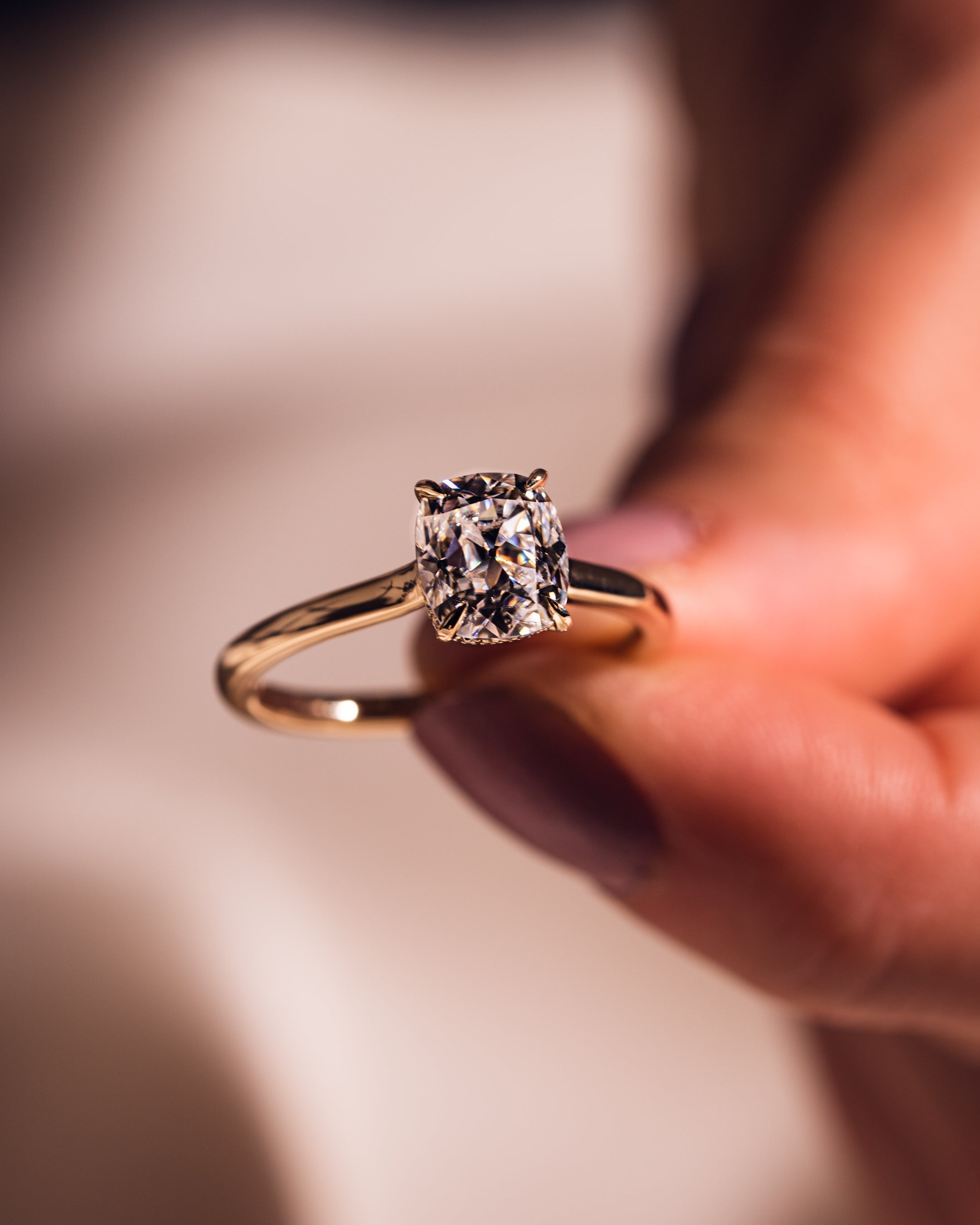 Jasmine Längliches Kissen | Gold