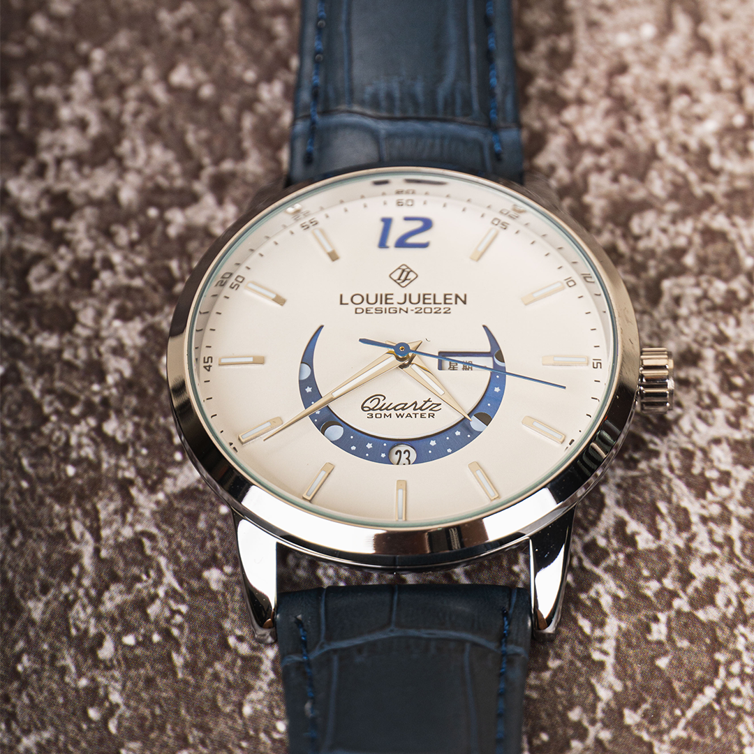 Elegante Leuchtende Mondphasenuhr