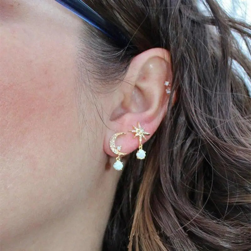 Mond und Stern Ohrringe aus Goldene und Opal