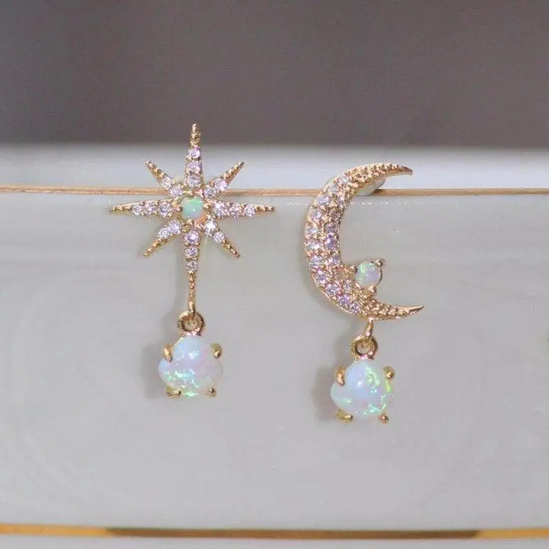 Mond und Stern Ohrringe aus Goldene und Opal