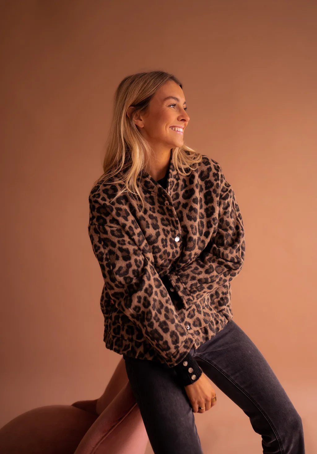 Alana - Die Leopardenjacke