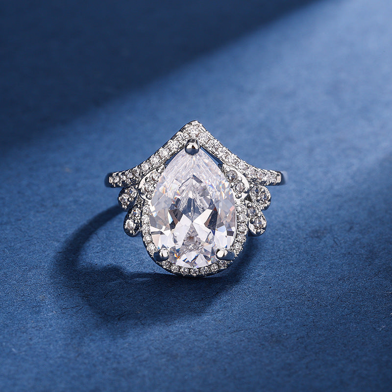 Aria Teardrop Weiß Set | Weißgold