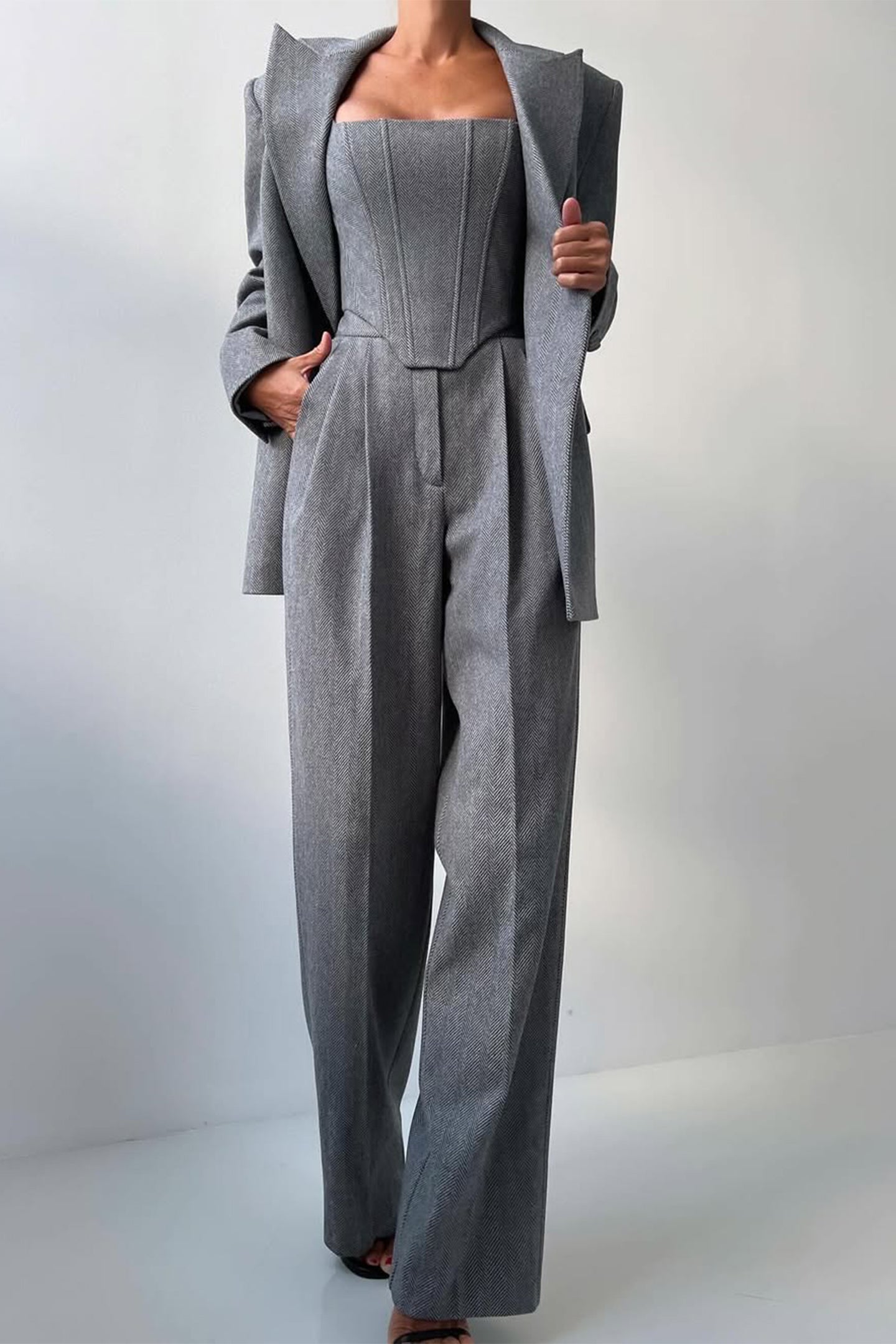 Dolce – Dreiteiliges Set mit doppelreihigem Blazer