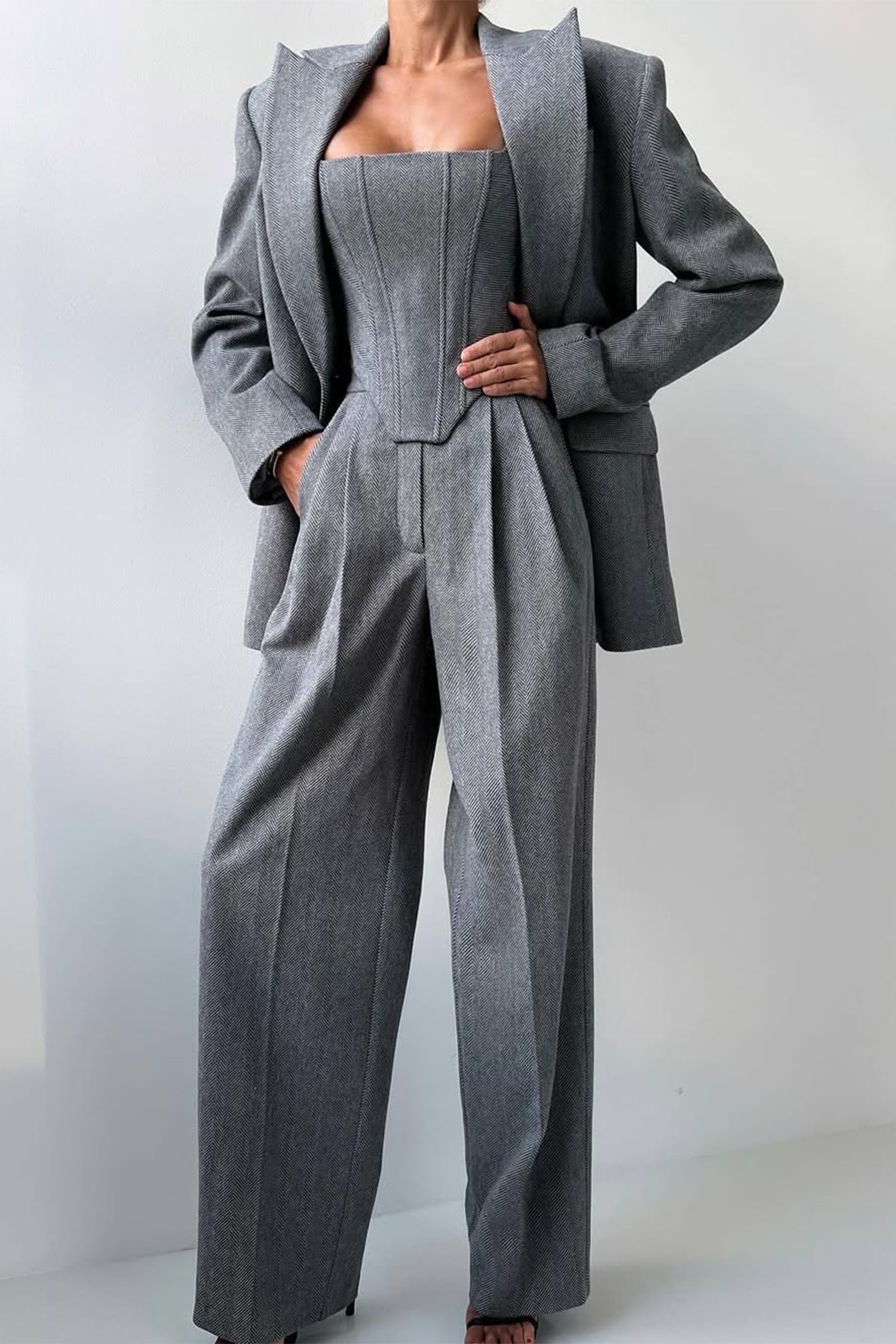 Dolce – Dreiteiliges Set mit doppelreihigem Blazer